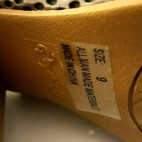 Women's Sz 9 Grey Metallic Burnish Pewter Chunky Stack Heel by QUPID - Picture 3 of 5